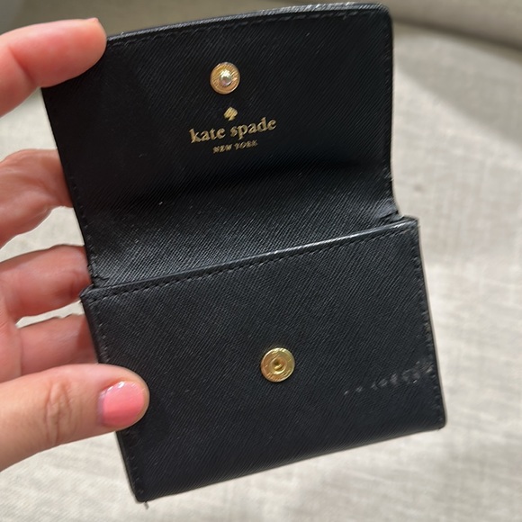 Kate spade ♠️ card case - Picture 2 of 4
